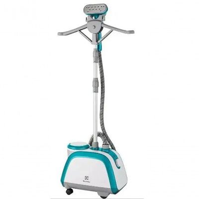 Passadeira vertical a vapor Electrolux GST10 EGS20 220V 220V