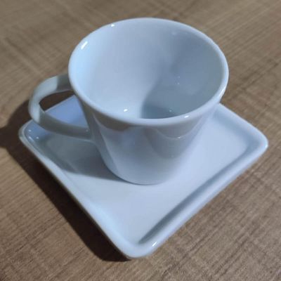 Kit 12 Xícaras de Café 90ml em Porcelana Branca com Pires Quadrado Germer