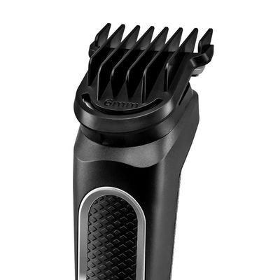 Aparador De Pelos Multigroom Bap21p Britânia 7 Em 1 Bivolt Preto Bivolt Preto