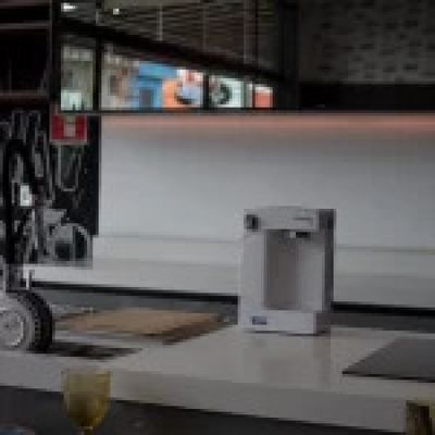 Purificador de Água Classic Plus Branco- Ulfer – Sistema de retrolavagem – bica de saída de água retrátil