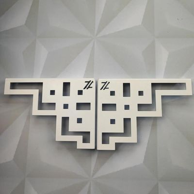 Mão Francesa Arabesco 20cm Quadrados Abstrato Branco Aço Zarg