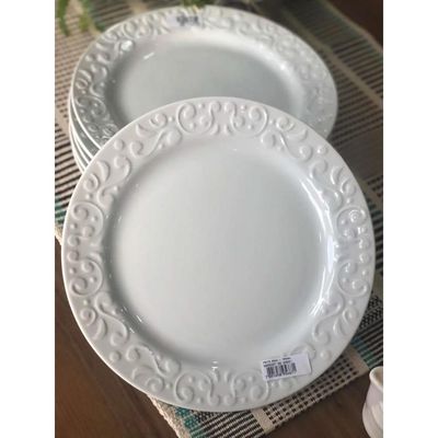 Prato Raso Redondo 26,5cm em Porcelana com Relevo Tassel Germer Branco
