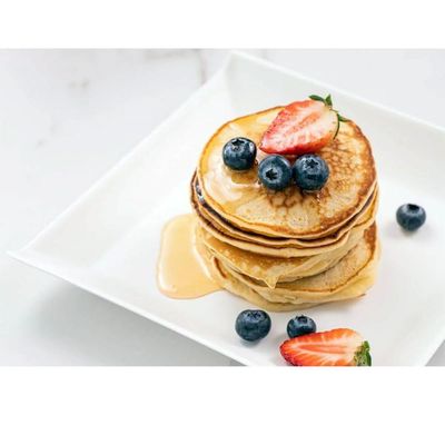 24 Pratos Quadrados Brancos Plástico Cozy Coza 21cm Lanchonete Restaurantes Bares Padaria