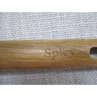 Pincel De Silicone Com Cabo Em Acácia Spicy Bege