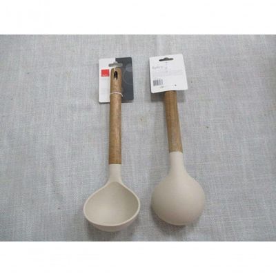 Concha De Silicone Com Cabo Em Acácia Spicy Bege