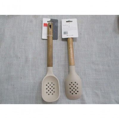 Colher De Serviço De Silicone Com Cabo Em Acácia Spicy Bege