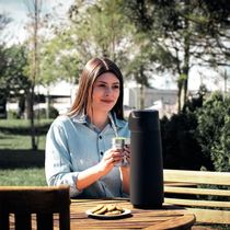 Garrafa Térmica de Café Tramontina Exata 1,8L Água Chá em Plástico Preto com Ampola de Vidro