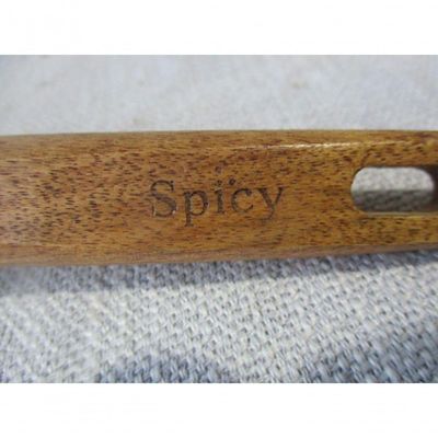 Colher Batedora De Silicone Com Cabo De Madeira Spicy Bege