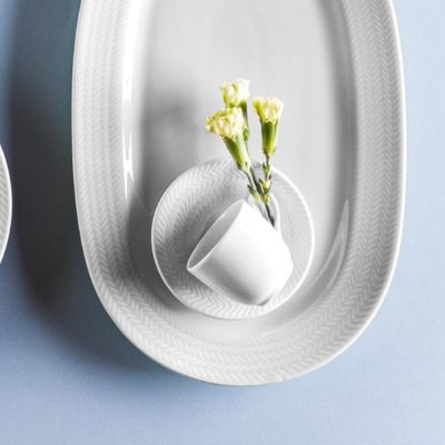 Xícara de Café com Pires Relevo 75ml em Porcelana Branca Chevron Germer