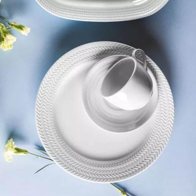 Jogo 4 Xícaras de Café com Pires 75ml em Porcelana Chevron Germer Branco