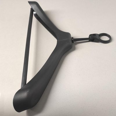 Cabide para Hotel Antifurto Social Organizador de Roupas Adulto Reforçado Plástico Preto