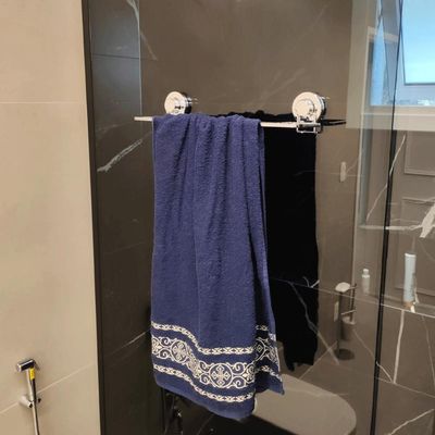 Porta Toalha para Banheiro com Ventosa Toalheiro Faciliti Cromado Rosto e Banho