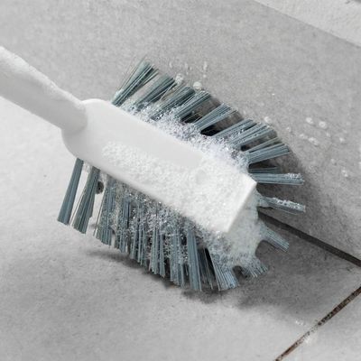 Escova de Limpeza Angular Flow Bege Escovão Limpar Piso Banheiro Chão Ou