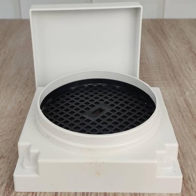 Ralo Oculto para Banheiro Anti-Inseto 10cm Astra Quadrado Branco Invisível