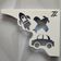 Par Mãos Francesas Ornamentada Decorativa 20cm Menino Carro e Avião Branco Aço