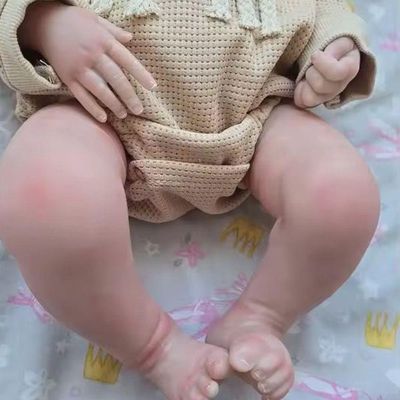 Bebê Reborn Menina Toda Em Silicone De Vinil Macia Artesanal Realista