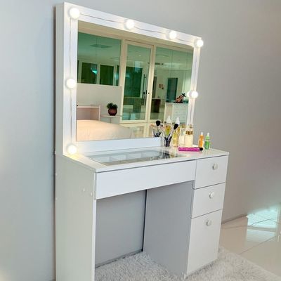 Penteadeira Ditália com Tampo ce Vidro + Kit Luz PE-120 Branca