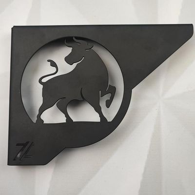 Mão Francesa Ornamentada Preta 20cm Touro em Aço Economia Zarg