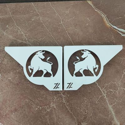 Mão Francesa Ornamentada Branca 20cm Touro em Aço Economia Zarg