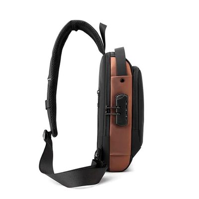 Mochila Anti Furto Transversal Cadeado Com Senha Saida Carregador Usb Resistente A Água Preto