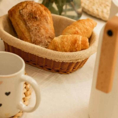 Cesta Porta Pão Lyor 24,5x17cm Retangular Rattan Plástico Forro Tecido Cesto
