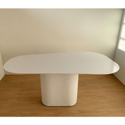 Mesa De Jantar Modelar Orgânica Laqueada 160x90