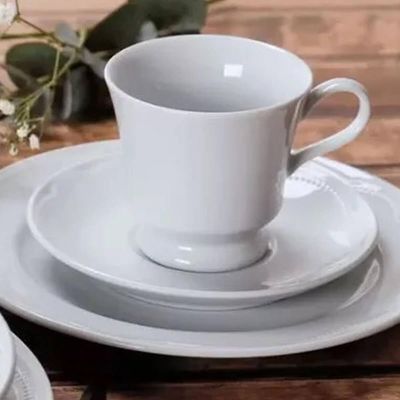 24 Xícaras com Pires 80ml Porcelana Branca Café Capri Germer Mesa Posta