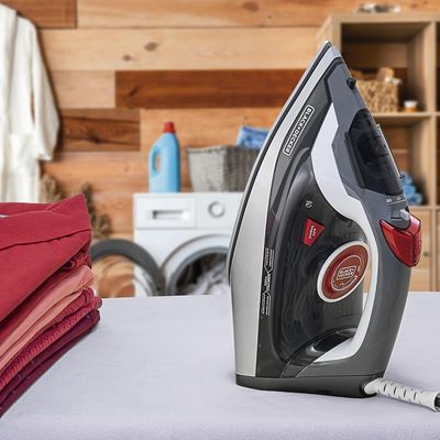 Ferro a vapor desligamento automático Black+Decker FX3900
