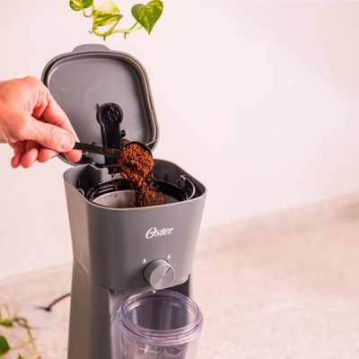 Cafeteira 2 Em 1 Iced Coffee Oster 600ml 110V