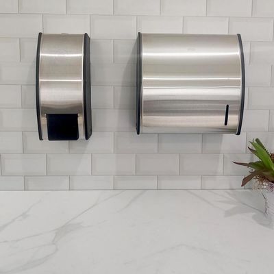 Dispenser de Parede Sabonete Líquido e Álcool em Gel 800ml Decorline Brinox em Aço Inox e Preto Preto