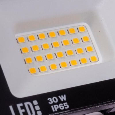 Refletor Led 30w 3000k Preto Bivolt Foxlux