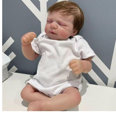 Bebê Reborn Menina Realista Artesanal Corpo De Vinil De Silicone Macio Cabelo Implantado Fio A Fio Macio