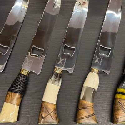 Faca Artesanal 10' Churrasco Abridor Garrafas Cabo Misto Inox 420c Madeira Osso Resina