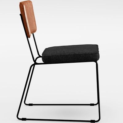 Cadeira Decorativa Estofada Sala Jantar Allana L02 Couríssimo Camel Linho Chumbo - Lyam Decor