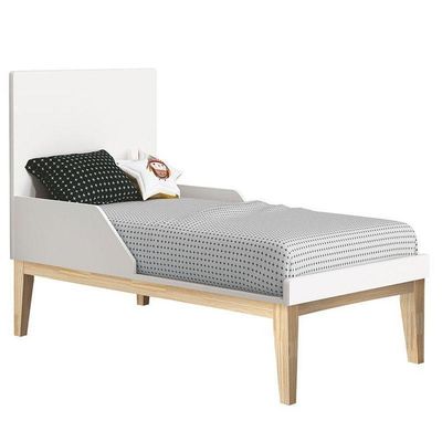 Quarto De Bebê 2 Portas E Cômoda Gaveteiro New Classic Branco Com Pés Madeira Natural E Colchão Gazin ? Reller