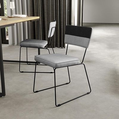 Cadeira Estofada Para Sala De Jantar Base Aço Allana L02 Faixa Corano Preto Linho Cinza - Lyam Decor