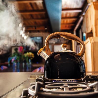 Chaleira Wood Em Inox 2,5 Litros Com Apito Mor Preto