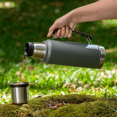 Garrafa Térmica Chimarrão Café Tererê Parede Dupla de Inox com Alça 1 Litro Everest Soprano Cinza