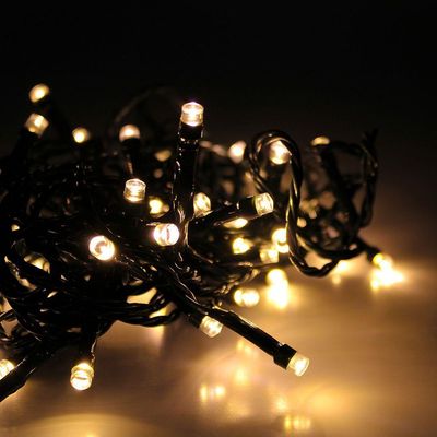Cordão Com 50 Lampadas De Led Formato Pequena Gota 5 Metros Fio Verde Escuro Branco Quente