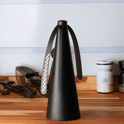 Kit 2 Ventiladores de Mesa Repelente Mosquito Moscas 26x9cm a Pilha Lyor Plástico Preto