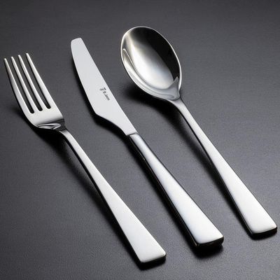 Faqueiro em aço inox Saint James New Silhouette 130 Peças: Design e modernidade para a sua mesa