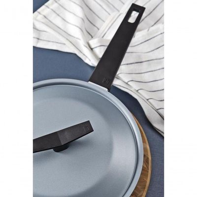 Frigideira Funda Tramontina Spezia Induction Azul Em Alumínio Com Revestimento Em Antiaderente Com Tampa 24 Cm