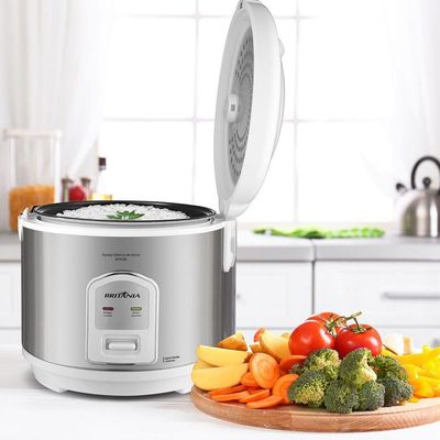Panela De Arroz Britânia BPA5BI 5 Xícaras 110V