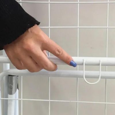 Varal de Chão Dobrável com Abas Modelo Luxo Standard com Pés Dobráveis Branco Utimil