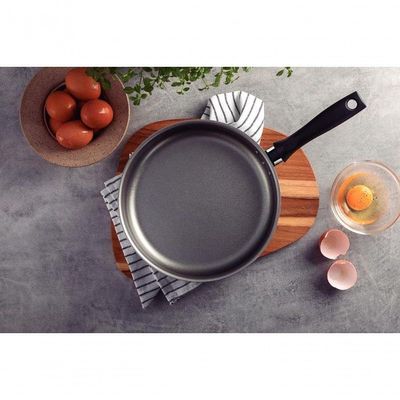 Frigideira Reta Tramontina Turim Alumínio Com Revestimento Antiaderente Cinza 22cm