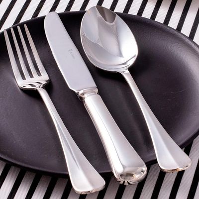 Faqueiro em aço inox Saint James Machester 130 Peças: Tradição e requinte para a sua mesa