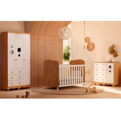 Guarda-Roupa Infantil Peroba Móveis Duda 3 Portas, 3 Gavetas + Cômoda Duda Plus 5 Gavetas + Berço Americano Duda com Suporte Mosqueteiro Branco e Amêndoa
