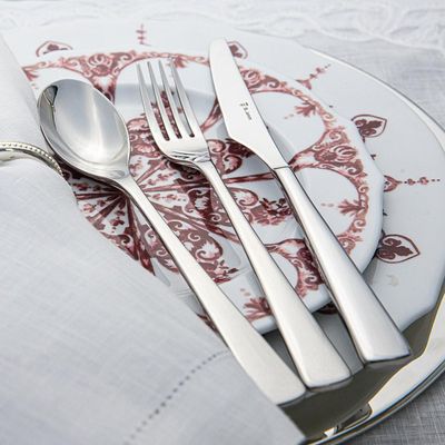 Faqueiro em aço inox Saint James New Silhouette 101 Peças: Beleza e sofisticação para sua mesa