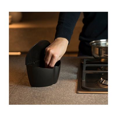 Saleiro Preto com Tampa Porta Condimentos 500ml