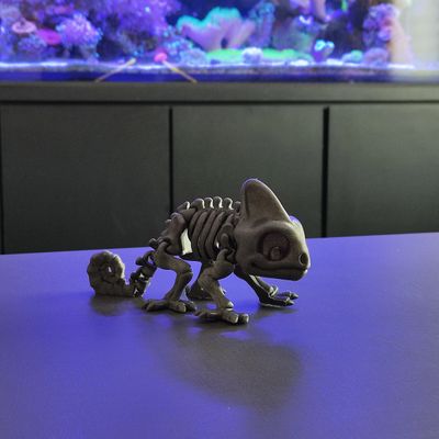 Camaleão Esqueleto Boneco Articulado Impressão 3D Geek Cinza Grafite
